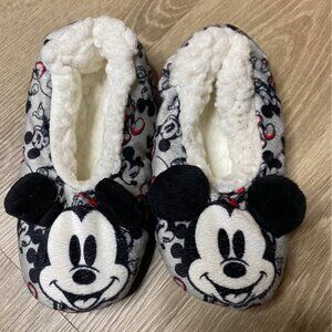 Disney Kids Mickey Mouse Fuzzy Plush Slip-On Slippers – Size Small, Cozy & Relax